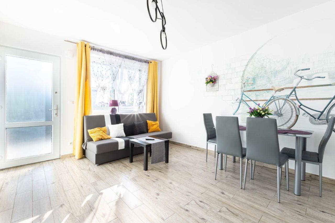 Apartament Zakątki Świata Poznań Zewnętrze zdjęcie